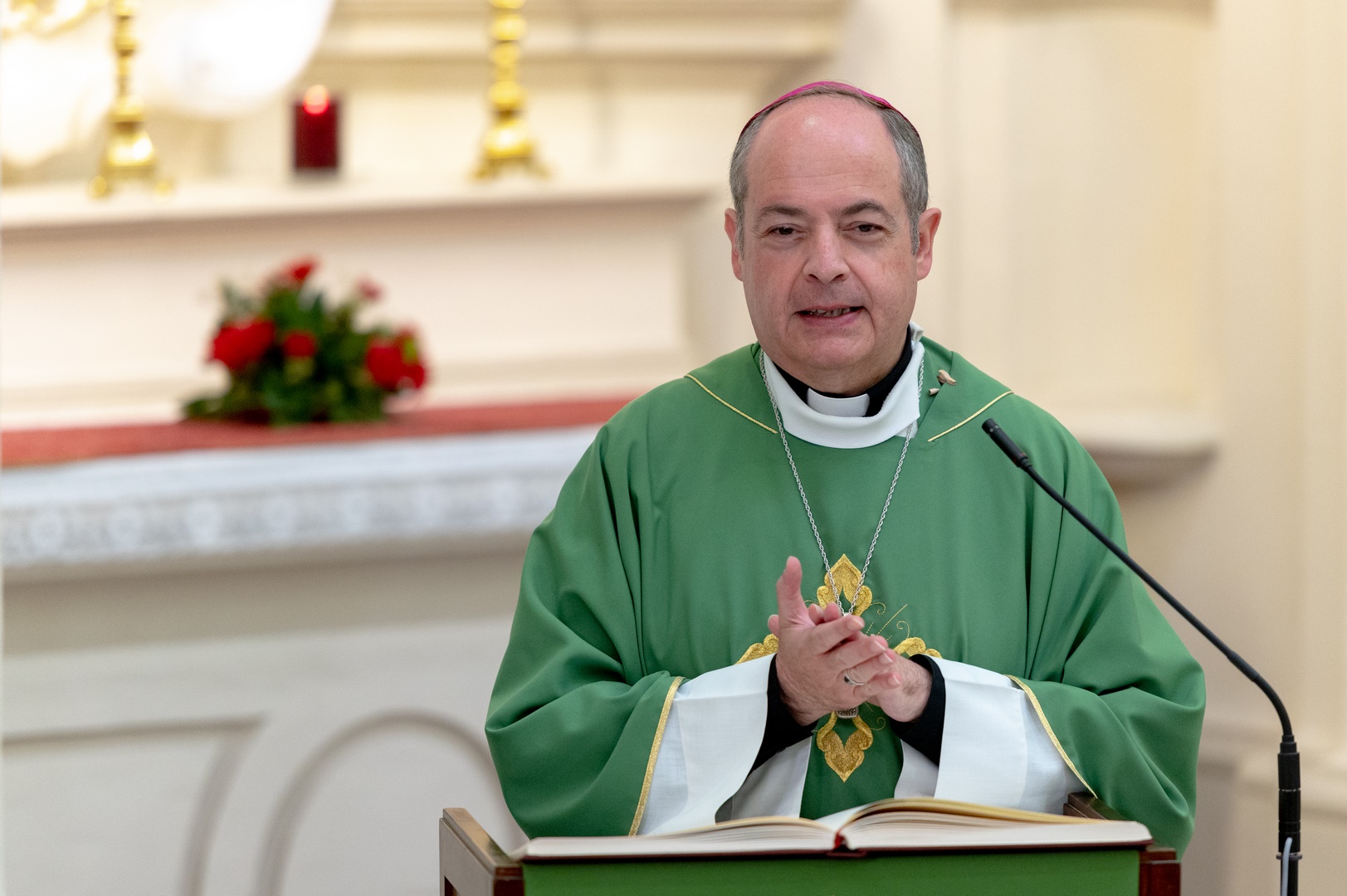 He lifts us up – Bishop Galea-Curmi – Arċidjoċesi ta' Malta
