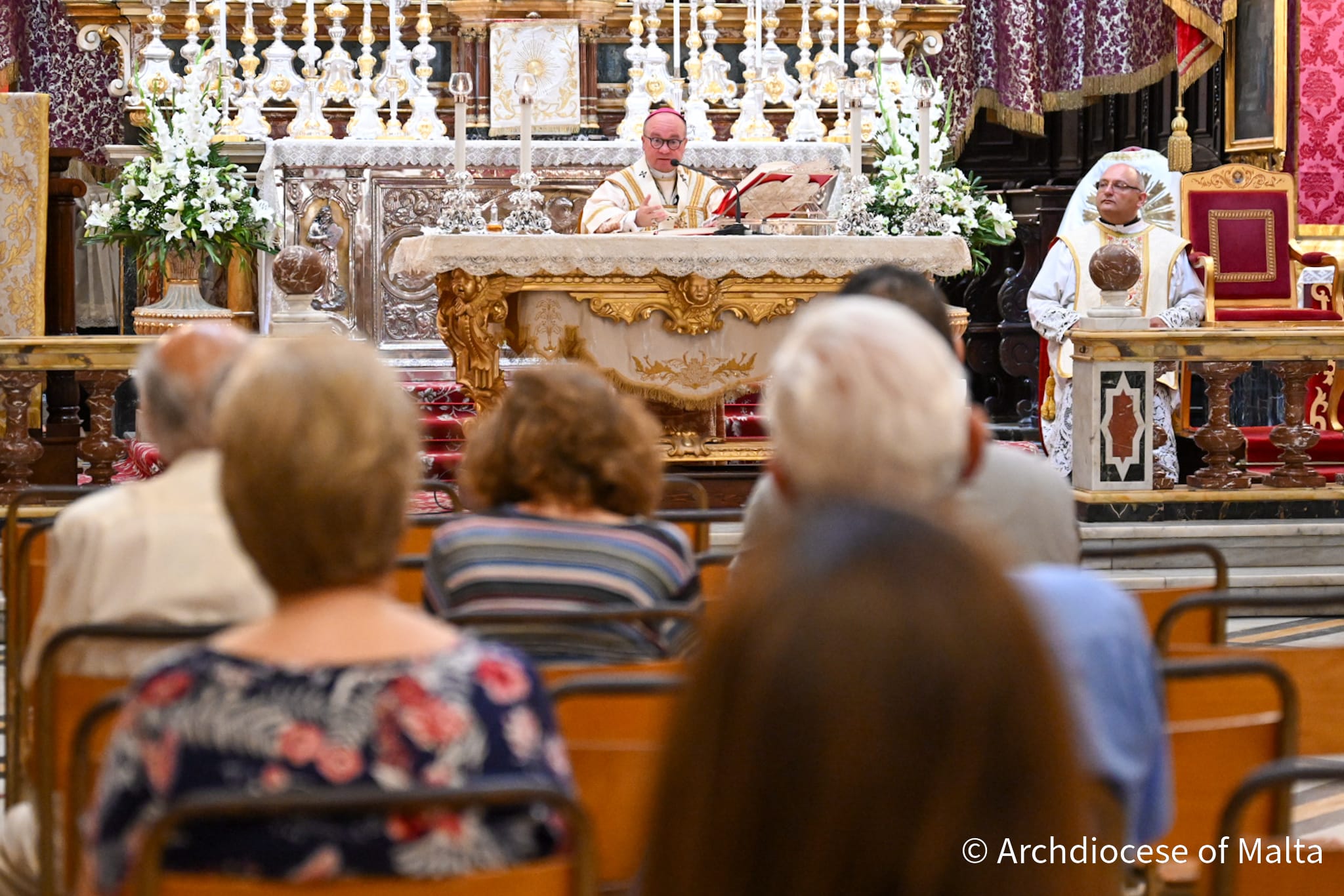 In his humble heart, Jesus loves us to the last drop of his blood – The ...