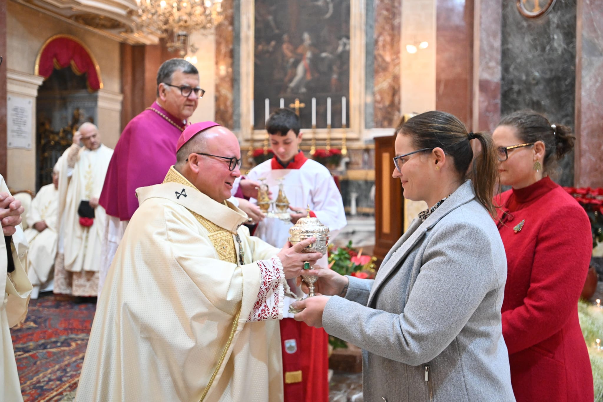 God knocks on our hearts with kindness, not violence – The Archbishop ...