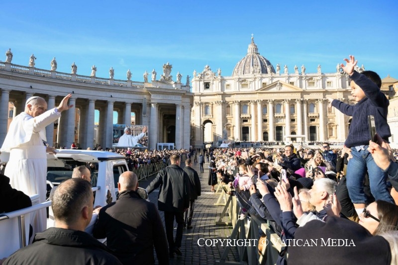 Pope at Audience: Advent teaches us how to wait in active hope ...